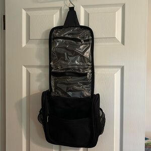 New w/out tags hanging travel kit